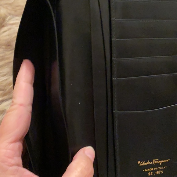 Long Salvatore Ferragamo black leather wallet - Picture 3 of 5